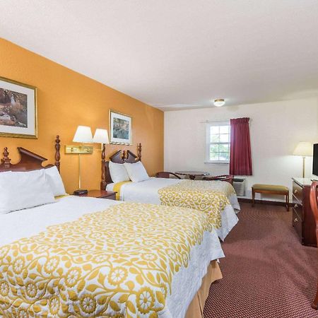 Days Inn By Wyndham Amherst Luaran gambar