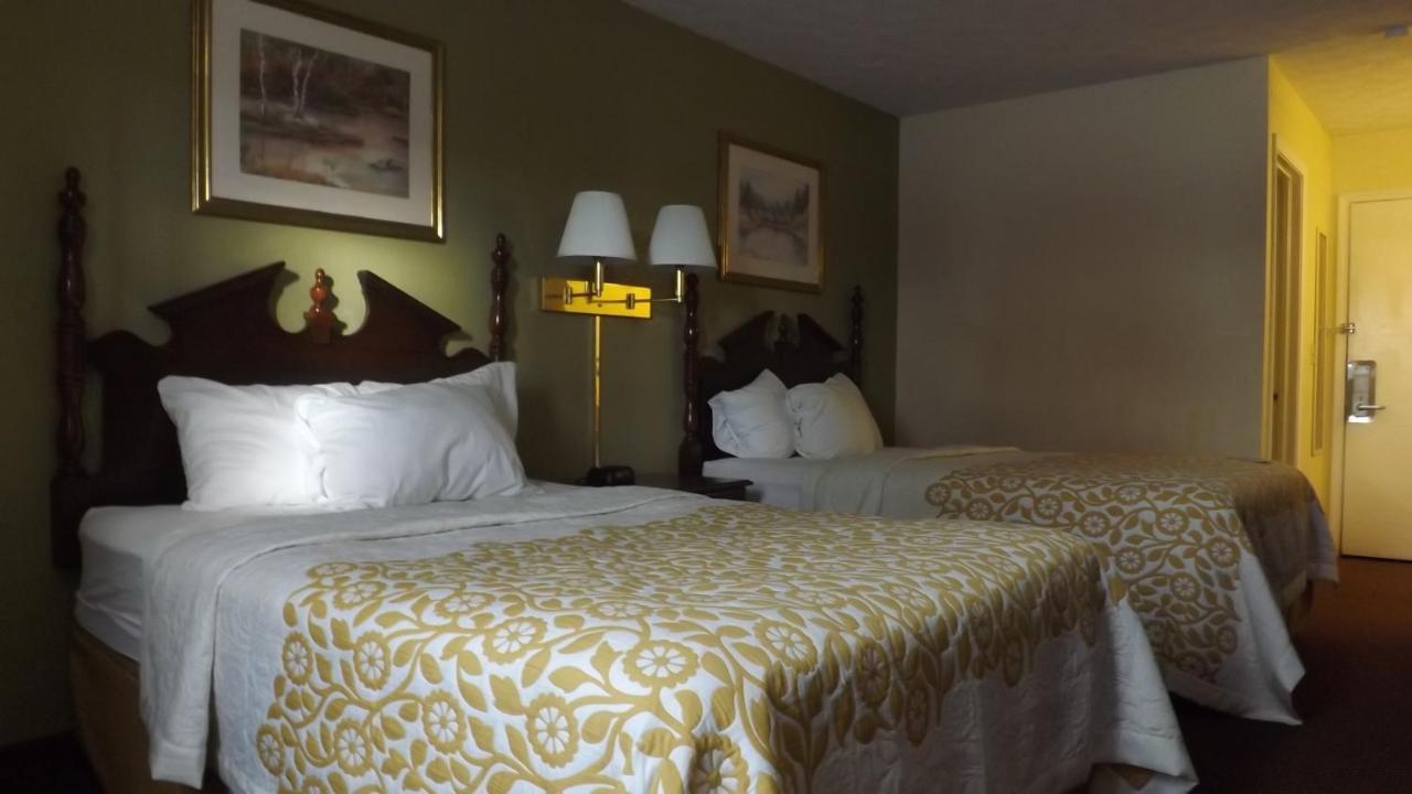 Days Inn By Wyndham Amherst Luaran gambar